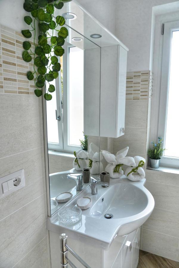 B&B Monday Fiumicino Zewnętrze zdjęcie